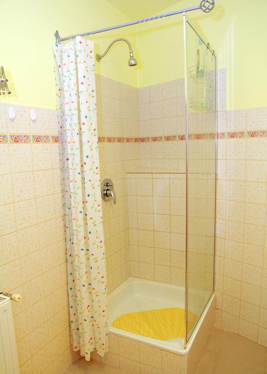 Bors Apartman Szeged Bilik gambar